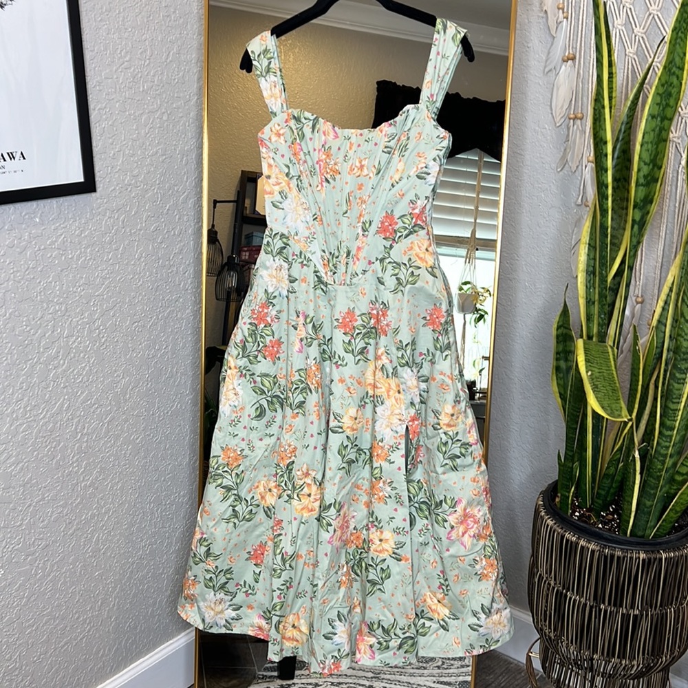 HOUSE OF CB 'Saira' Light Jade Print Midi Sundress NWOT - Picture 7 of 11